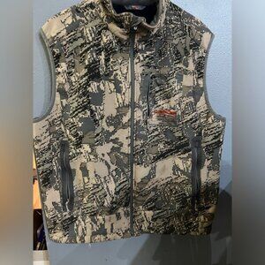 SITKA men’s hunting camo vest